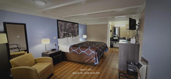 Super 8 by Wyndham Asheville/Biltmore image 19